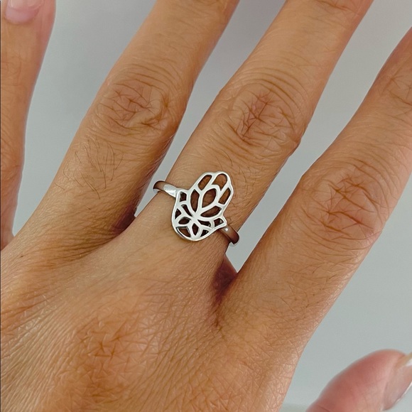 Sterling silver hamsa hand with lotus flower ring, hamsa hand ring, lotus ring - Picture 3 of 10